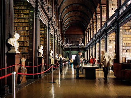 Ancienne bibliothèque de Trinity College Dublin, Irlande Photographie de stock - Rights-Managed, Code: 700-00071979