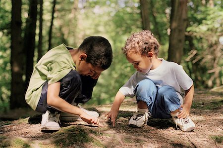 simsearch:700-00032662,k - Two Boys Looking at Ground Outdoors Stock Photo - Rights-Managed, Code: 700-00072110