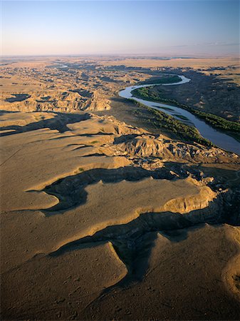 simsearch:700-00011509,k - Aerial View of Dinosaur Provincial Park Red Deer, Alberta, Canada Stock Photo - Rights-Managed, Code: 700-00073147