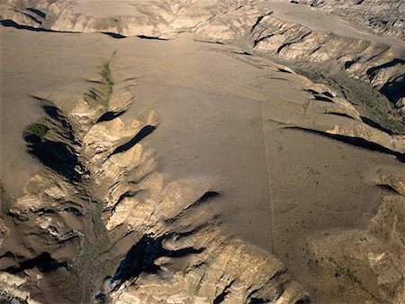 simsearch:700-00182761,k - Aerial View of Dinosaur Provincial Park Red Deer, Alberta, Canada Foto de stock - Con derechos protegidos, Código: 700-00073152