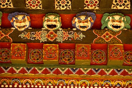 Gros plan du Bhoutan Goemba gaudart Photographie de stock - Rights-Managed, Code: 700-00085163