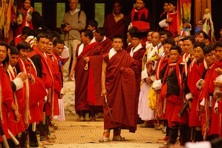 punakha dzong - Foule de gens au Bhoutan Festival Punakha Dromche Photographie de stock - Rights-Managed, Code: 700-00085188