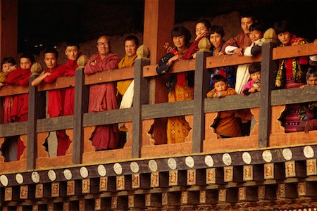 punakha dzong - Spectateurs de garde-corps à Punakha Dromche Festival Bhoutan Photographie de stock - Rights-Managed, Code: 700-00085192