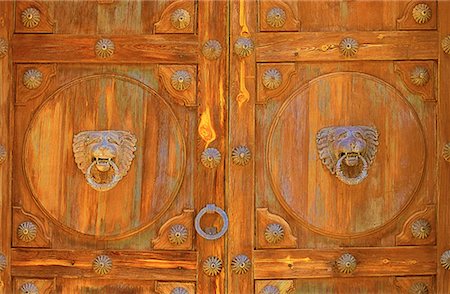 door lion - Door to Kasbah Marrakesh, Morocco Stock Photo - Rights-Managed, Code: 700-00087144