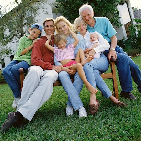 raoul minsart portrait mature - Portrait of Family Outdoors Stock Photo - Rights-Managed, Code: 700-00087176