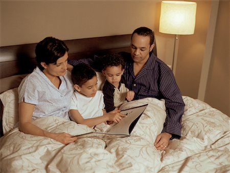 Family in Bed Stock Photo - Rights-Managed, Code: 700-00088284