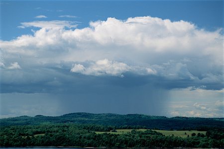 simsearch:700-00160364,k - Storm Cloud Belleisle Bay zone New Brunswick, Canada Photographie de stock - Rights-Managed, Code: 700-00089124