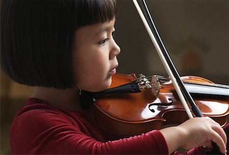 simsearch:700-00350031,k - Girl Playing Violin Stock Photo - Rights-Managed, Code: 700-00089580