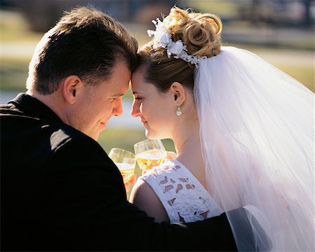 Mariée et le marié Face à Face Photographie de stock - Rights-Managed, Code: 700-00081447