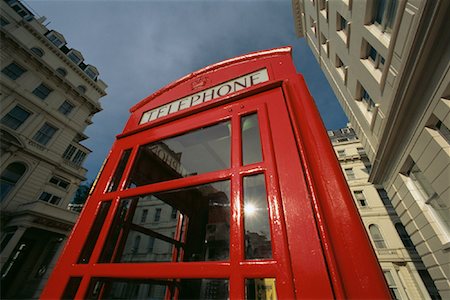 red call box - Cabine téléphonique et bâtiments Londres Photographie de stock - Rights-Managed, Code: 700-00081504