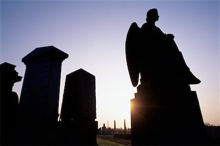 Pierres tombales au cimetière au coucher du soleil, Glasgow, Écosse Photographie de stock - Rights-Managed, Code: 700-00081961