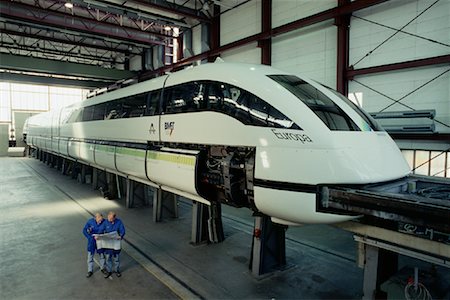 Ingénieurs à grande vitesse ferroviaire système, Lathen, Allemagne Photographie de stock - Rights-Managed, Code: 700-00082027