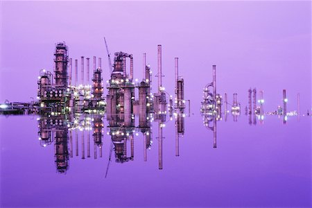 simsearch:700-00029411,k - Petrobras Gas and Oil Refinery Near Rio de Janeiro, Brazil Stock Photo - Rights-Managed, Code: 700-00082085