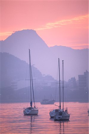 simsearch:700-00073718,k - Boats in Guanabara Bay at Sunset Rio de Janeiro, Brazil Foto de stock - Con derechos protegidos, Código: 700-00082096