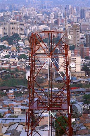 Microwave Tower on Top of CANTV Building and Cityscape Caracas, Venezuela Fotografie stock - Rights-Managed, Codice: 700-00082531