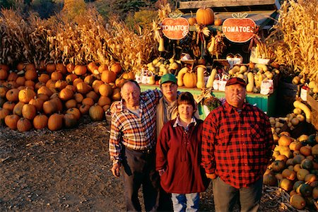 Portrait of Family at Farm Stand In Autumn Stratham, New Hampshire, USA Stock Photo - Rights-Managed, Code: 700-00082895