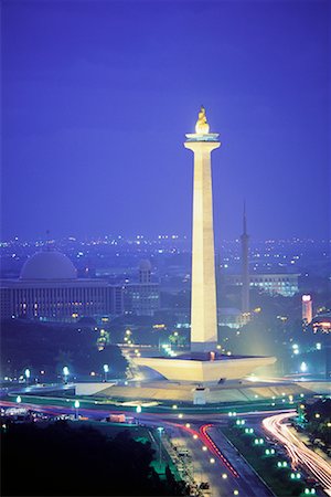 Monas Monument and Cityscape At Night Jakarta, Indonesia Foto de stock - Con derechos protegidos, Código: 700-00083172