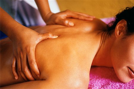 simsearch:700-00087311,k - Woman Having Back Massaged Foto de stock - Con derechos protegidos, Código: 700-00083752