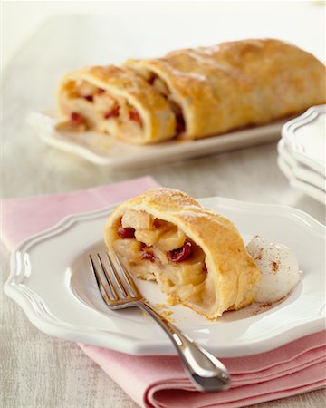 strudel - Apple Cranberry Strudel Stock Photo - Rights-Managed, Code: 700-00094006