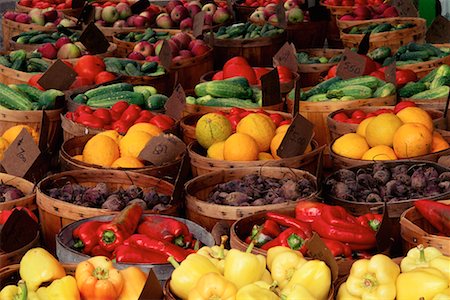 Paniers de fruits et légumes Photographie de stock - Rights-Managed, Code: 700-00096854