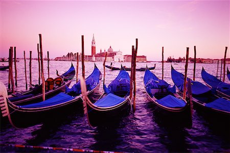 simsearch:700-00062692,k - Gondolas Venice, Italy Foto de stock - Con derechos protegidos, Código: 700-00099228