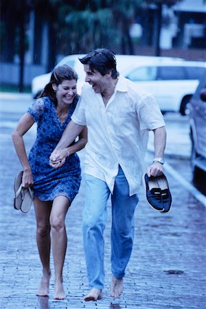 simsearch:700-00090323,k - Couple in Rain Stock Photo - Rights-Managed, Code: 700-00090325