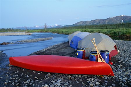 Canotage et le Camping Hess rivière Yukon, Canada Photographie de stock - Rights-Managed, Code: 700-00091182