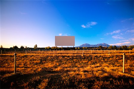 simsearch:400-03943828,k - Drive-In Theatre en Arizona, USA Photographie de stock - Rights-Managed, Code: 700-00155258