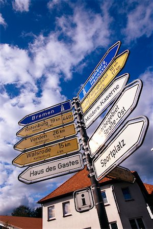 Road Signs Sprengel, Germany Foto de stock - Con derechos protegidos, Código: 700-00155454