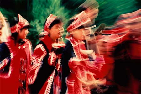 first nations (female) - Native Dancers Foto de stock - Con derechos protegidos, Código: 700-00155555