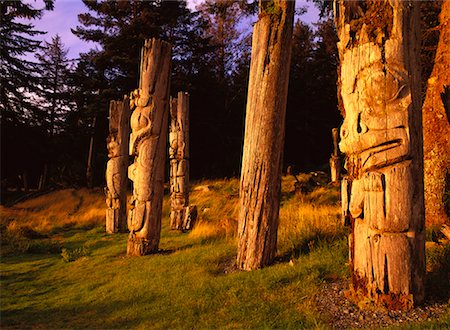 simsearch:700-00182490,k - Totem Poles, Gwaii Haanas National Park, Queen Charlotte Islands, British Columbia, Canada Stock Photo - Rights-Managed, Code: 700-00155564