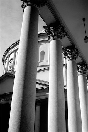 simsearch:700-00164104,k - View of Church Dome Through Pillars Foto de stock - Con derechos protegidos, Código: 700-00155895