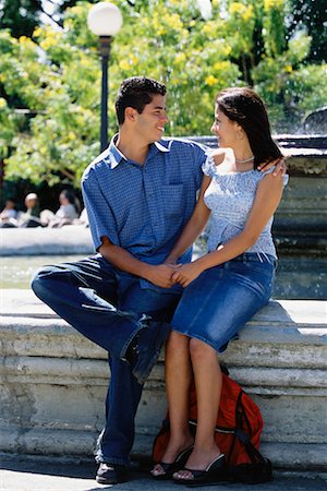 san jose - Couple en plein air Photographie de stock - Rights-Managed, Code: 700-00158689