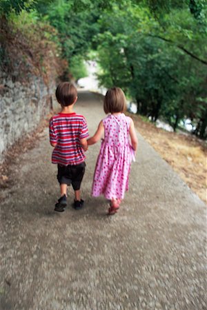 simsearch:700-03520592,k - Two Children Holding Hands Stock Photo - Rights-Managed, Code: 700-00159076