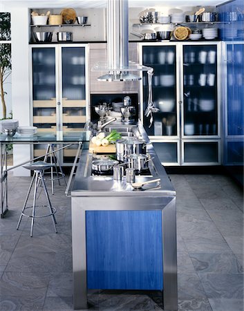 simsearch:700-00159387,k - Kitchen Interior Stock Photo - Rights-Managed, Code: 700-00159386