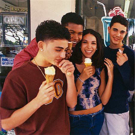 Teenagers Hanging Out Stock Photo - Rights-Managed, Code: 700-00159940