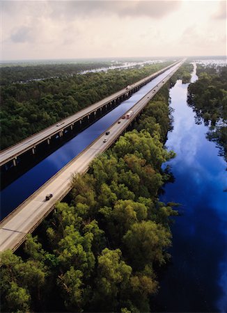 Aerial of Interstate 10, Atchafalaya Basin, Henderson, Louisiana, USA Foto de stock - Con derechos protegidos, Código: 700-00150144