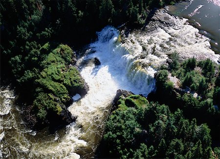 simsearch:700-00002357,k - Antenne de Pisew Falls, Grass River, Manitoba, Canada Photographie de stock - Rights-Managed, Code: 700-00150153