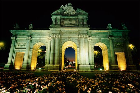 puerta de alcala - Puerta de Alcala, Madrid, Spain Stock Photo - Rights-Managed, Code: 700-00150196