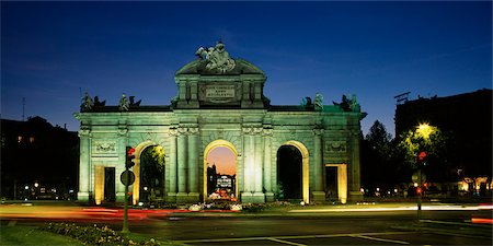 puerta de alcala - Puerta de Alcala, Madrid, Spanien Stockbilder - Lizenzpflichtiges, Bildnummer: 700-00150197