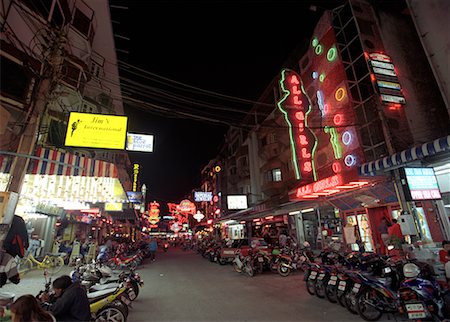 pattaya - Street Scene Pattaya, Thailand Foto de stock - Con derechos protegidos, Código: 700-00150360