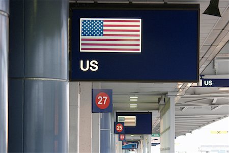 Aéroport Photographie de stock - Rights-Managed, Code: 700-00150470