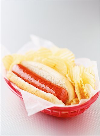 Hot Dog and Potato Chips Stock Photo - Rights-Managed, Code: 700-00150567