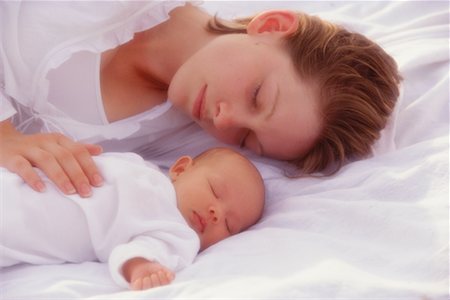 simsearch:649-07118168,k - Mother and Baby Foto de stock - Con derechos protegidos, Código: 700-00150943