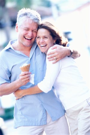 simsearch:700-00090323,k - Couple Outdoors Stock Photo - Rights-Managed, Code: 700-00151294