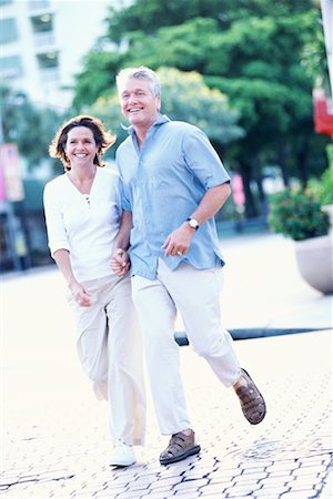 simsearch:700-00090323,k - Couple Outdoors Stock Photo - Rights-Managed, Code: 700-00151297