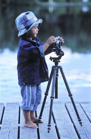 simsearch:700-00151974,k - Boy with Camera Stock Photo - Rights-Managed, Code: 700-00151977