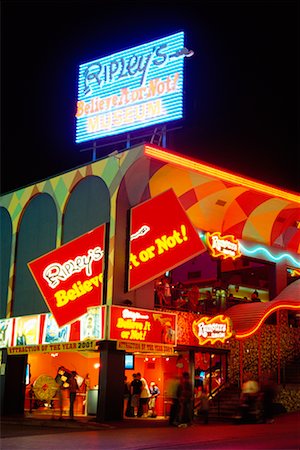 Ripley's Believe It or Not Museum Niagara Falls, Ontario, Canada Stock Photo - Rights-Managed, Code: 700-00152140