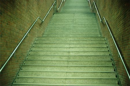 simsearch:700-07067164,k - Staircase in Subway Station Munich, Germany Fotografie stock - Rights-Managed, Codice: 700-00152581