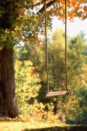 Empty Swing in Autumn Foto de stock - Con derechos protegidos, Código: 700-00153057